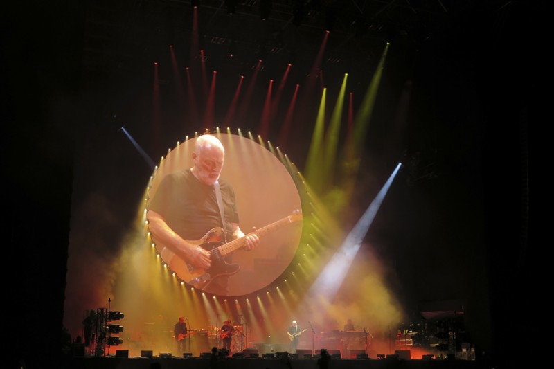 Ex-integrante do Pink Floyd foi ovacionado ao cantar cl�ssicos da banda