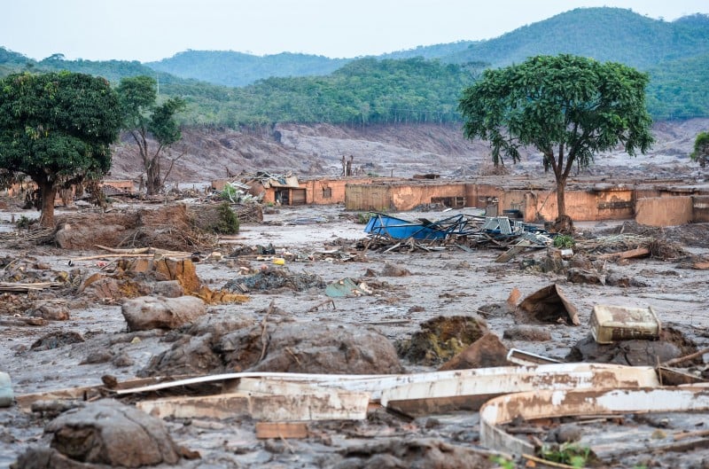Tragédias como a que ocorreu em Mariana (MG) mostram necessidade de maior controle das represas