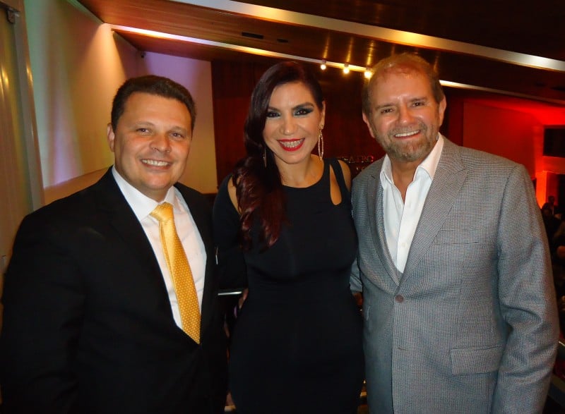 Carlos Marin, Fabiana Costa e Guilherme Paulus, presidente da GJP Hotels & Resorts 