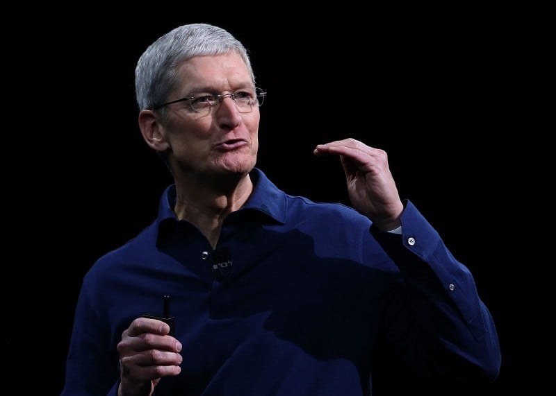  SAN FRANCISCO, CA - JUNE 08: APPLE CEO TIM COOK DELIVERS THE KEYNOTE ADDRESS DURING APPLE WWDC ON JUNE 8, 2015 IN SAN FRANCISCO, CALIFORNIA. APPLE'S ANNUAL DEVELOPERS CONFERENCE RUNS THROUGH JUNE 12.   JUSTIN SULLIVAN/GETTY IMAGES/AFP  