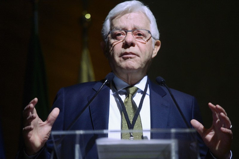 Moreira Franco criticou modelo de negócios para concessões no País