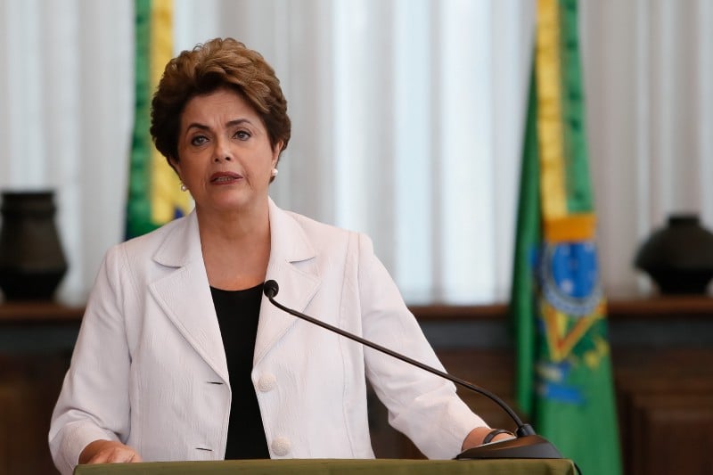 Dilma leu carta endereçada aos senadores e ao povo brasileiro