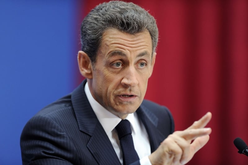  DESCRI��O:         FRENCH PRESIDENT NICOLAS SARKOZY DELIVERS A SPEECH AT THE SOCIAL REGULATION G20 SUMMIT AT THE ELYSEE PALACE ON SEPTEMBER 26, 2011 IN PARIS, ON THE OPENING DAY OF MEETINGS OF GROUP OF 20 LABOUR MINISTERS FOCUSED ON LABOUR AND EMPLOYMENT. THE NEXT G20 LEADERS SUMMIT WILL HELD IN THE FRENCH SOUTHEASTERN CITY OF CANNES NEXT NOVEMBER 3 AND 4. AFP PHOTO / POOL ERIC FEFERBERG  