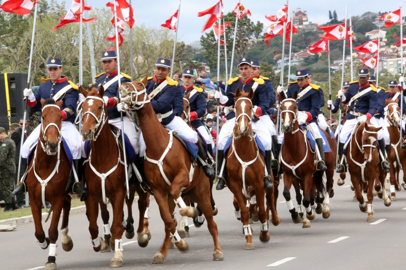 Desfile dos 194 anos da Independência do Brasil aconteceu na manhã desta quarta-feira