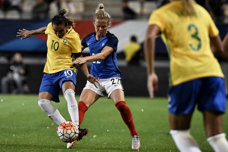 Marta marcou o gol do empate em cima da França
