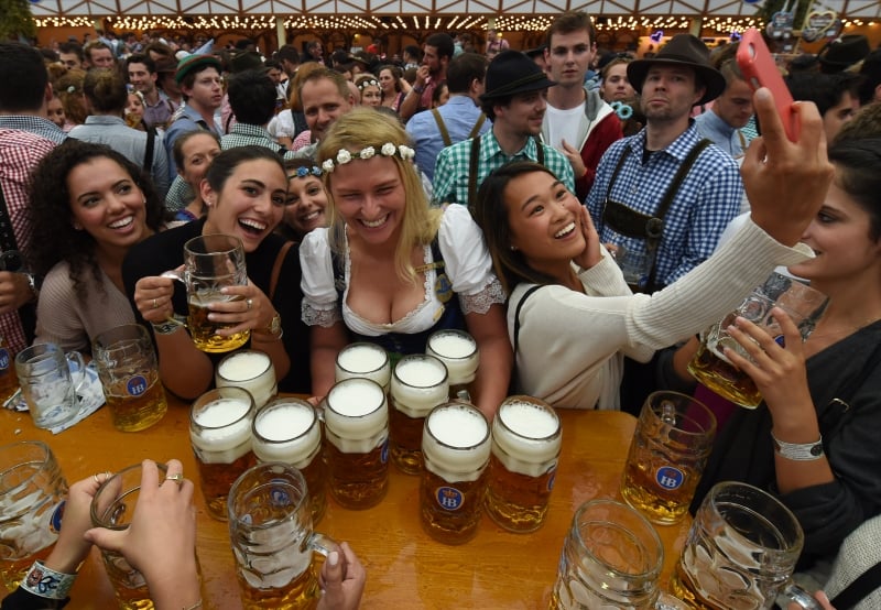Começou a principal festa de Munique, na Baviera