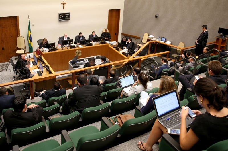 A Quinta Turma do STJ realizou a sessão para julgamento do processo sobre a morte de Santiago de Andrade