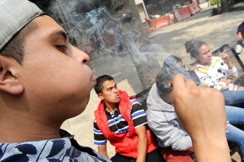 Jovens mexicanos pedem a legalização da maconha