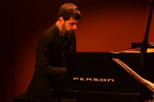 Andr� Mehmari participa de recital no StudioClio 