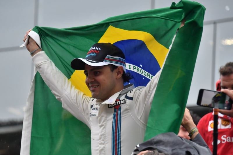 Piloto havia feito sua despedida no GP do Brasil, em Interlagos