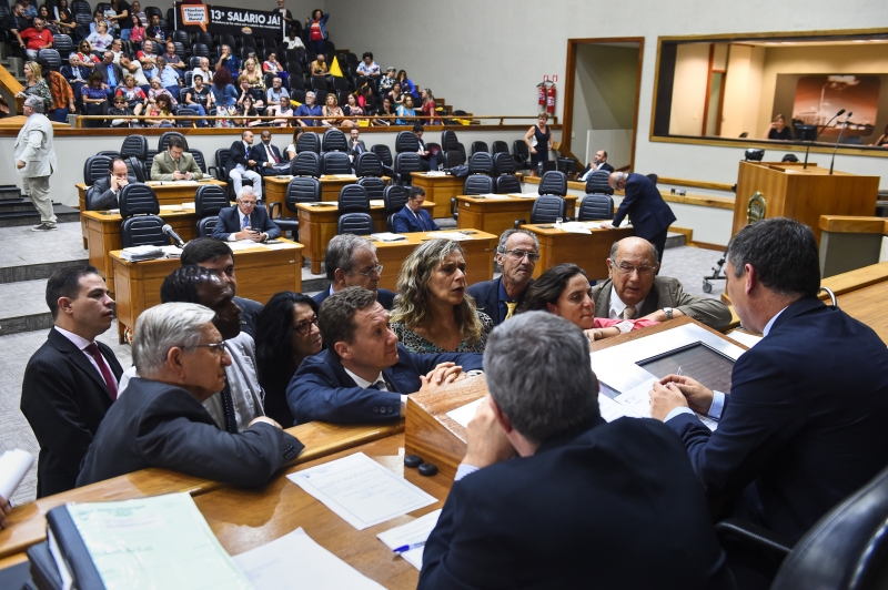 Acordo entre base e oposição encurtou discussão no Legislativo