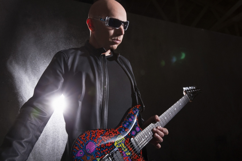 Joe Satriani celebra carreira no Ara�jo Vianna