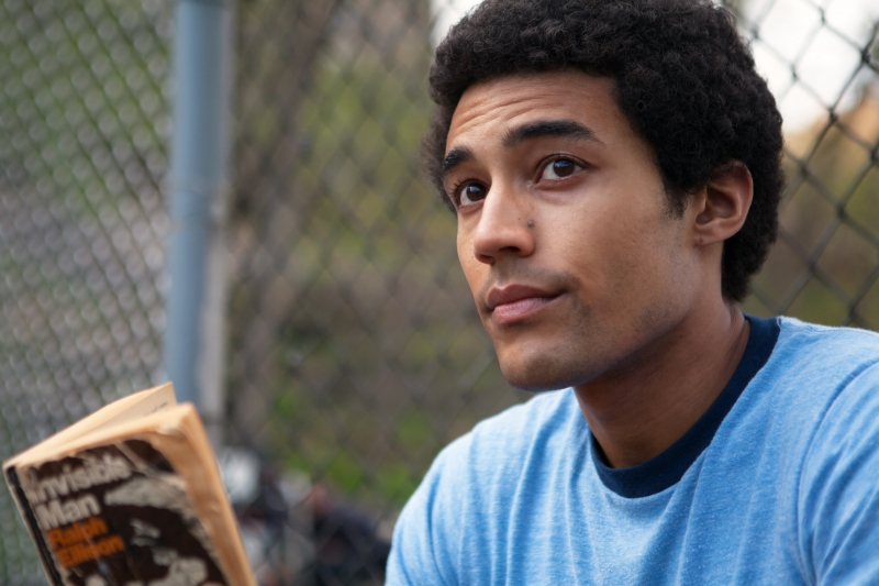 Devon Terrell interpreta Barack Obama na adolesc�ncia