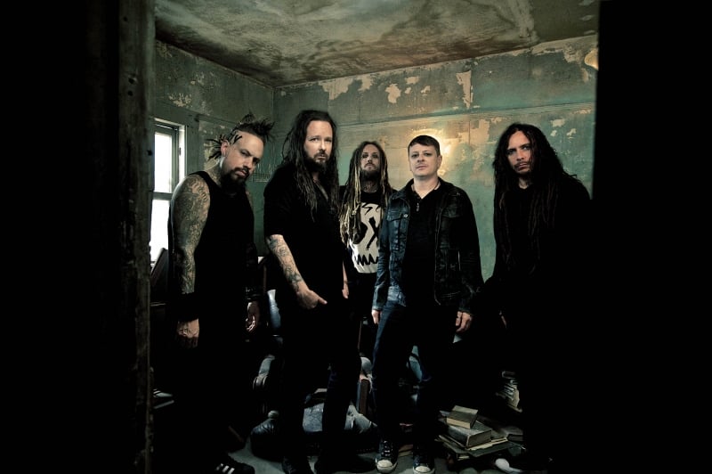Rock pesado � destaque com os norte-americanos do Korn 