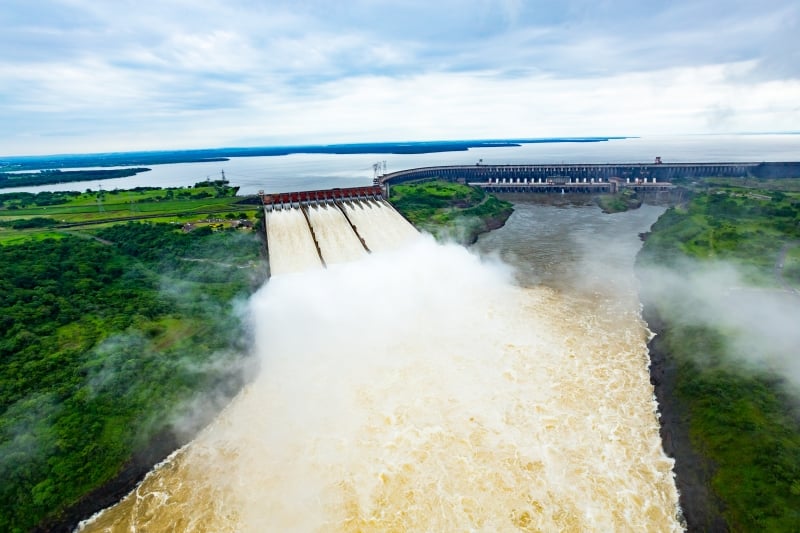 Regime de chuvas e alta demanda do Brasil e do Paraguai garantiram a boa performance da hidrelétrica