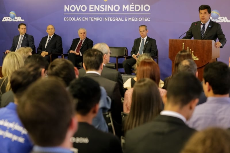 O presidente Michel Temer participa da cerimônia de liberação de recursos para o ensino técnico e fomento às Escolas em Tempo Integral, no Palácio do Planalto