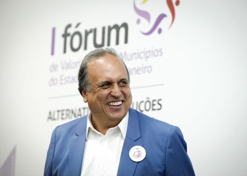  - Macae - RJ. Governador Luiz Fernando PezÃo participa do I Forum de Valorizacao dos Municipios do Estado do Rio de Janeiro