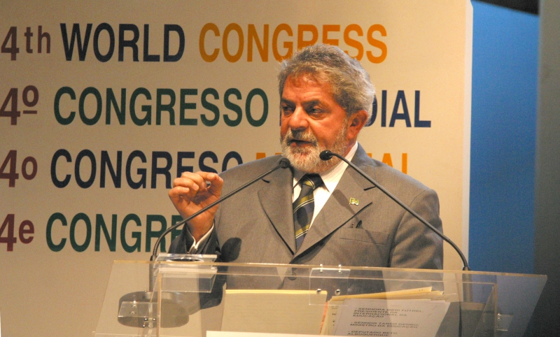 Luiz Inácio Lula da Silva participava de palestras para vender o País