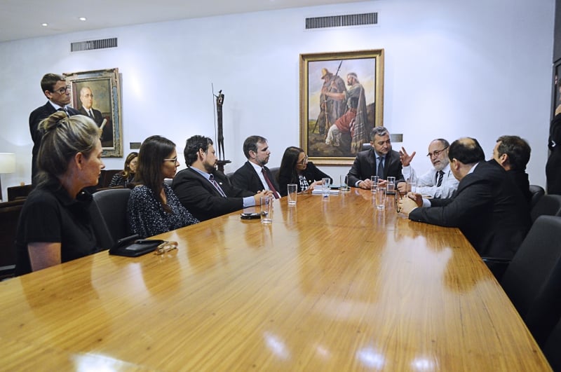 Integrantes do 'bloco dos oito' se reuniram com presidente da Casa (c)