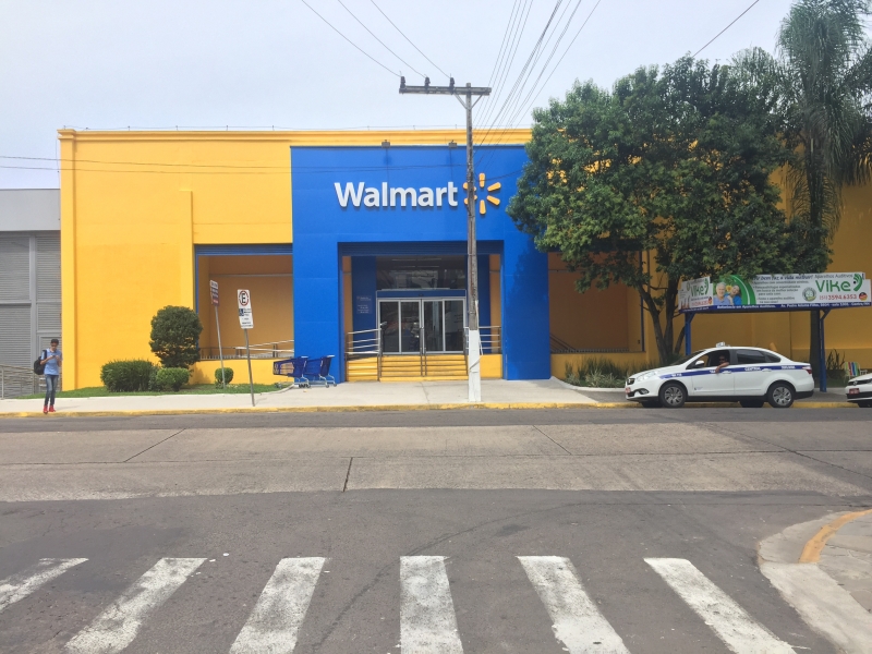 Loja Walmart em Novo Hamburgo, a primeira a assumir novo layout - sai BIG, entra Walmart