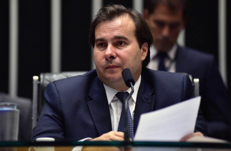 Em sete meses, Rodrigo Maia aprovou a criação de duas CPIs