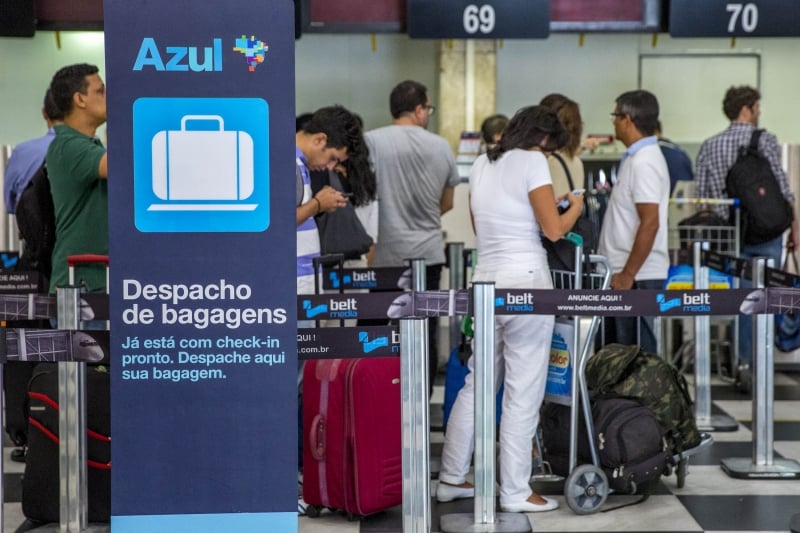 Novas normas determinadas pela Anac, com exce��o da suspensa pela liminar obtida pelo MPF de S�o Paulo, alteram a rotina dos viajantes que utilizam os aeroportos brasileiros