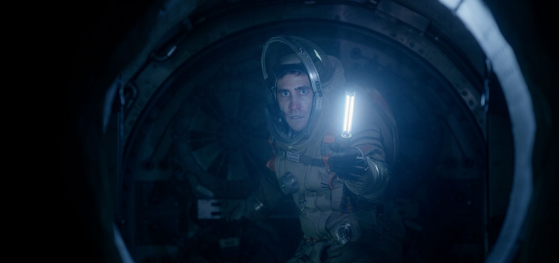 Jake Gyllenhaal interpreta astronauta no filme Vida