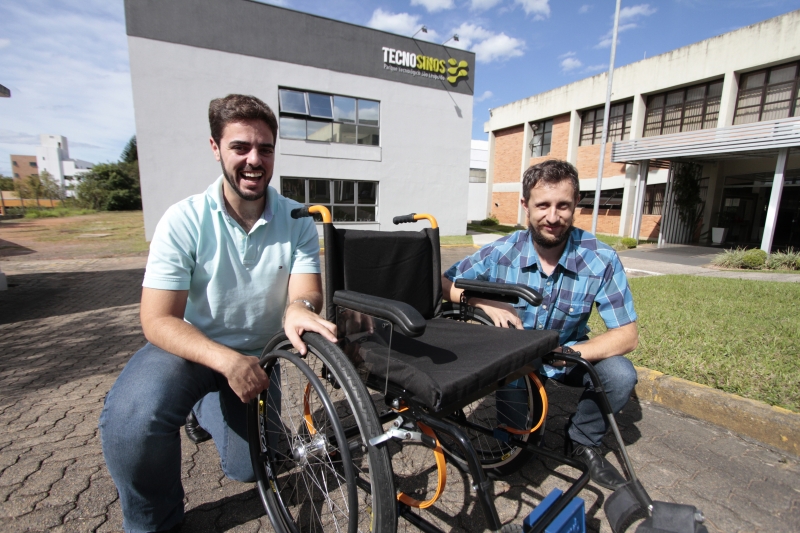 As cadeiras de rodas são customizadas na Unisinos, onde a empresa de Lucas e Luís está incubada