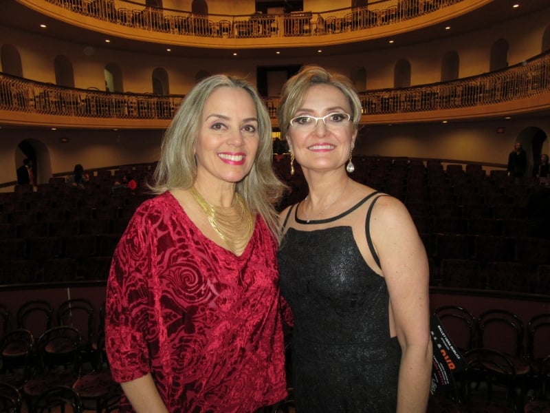 Gisela Vaz, presidente do Conselho Brasileiro de Dança, com Carlla Bublitz