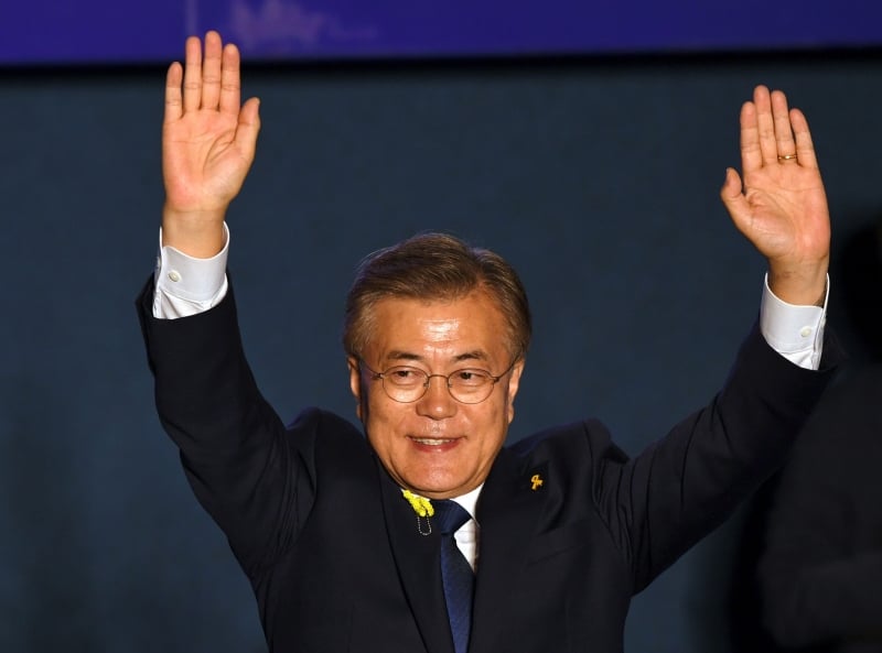 Moon foi eleito sucessor de Park Geun-hye, que sofreu impeachment