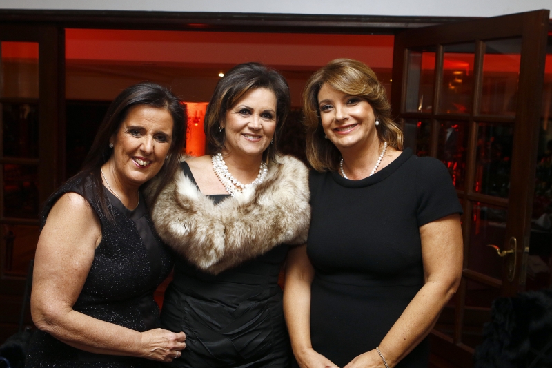 L�cia Su�e, Ana Luiza Bertaso Mason e Cristina Nunes no anivers�rio do Country club