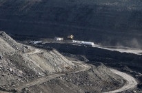 Mudança nas regras da mineração oneram setor do carvão