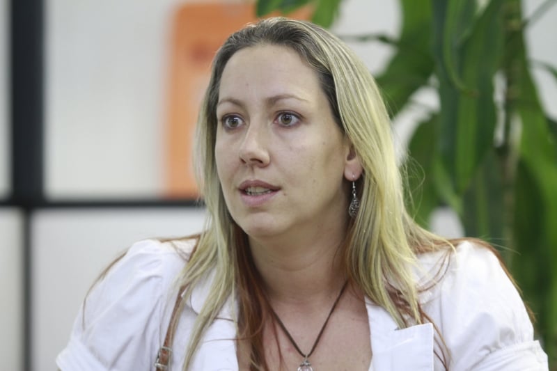 Coordenadora do MTST, Cláudia Fávaro milita pelo direito à moradia 