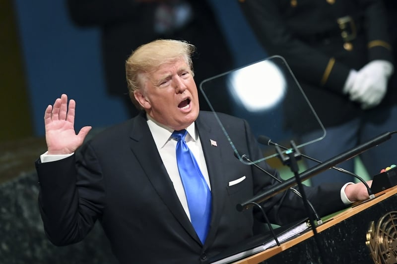 Medida foi anunciada por Donald Trump, durante discurso em que criticou o acordo nuclear com o Irã