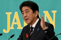 Premiê do Japão diz apoiar completamente pressão dos EUA sobre Coreia do Norte