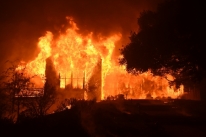 Sobe para 17 o número de mortes em incêndios na Norte da Califórnia