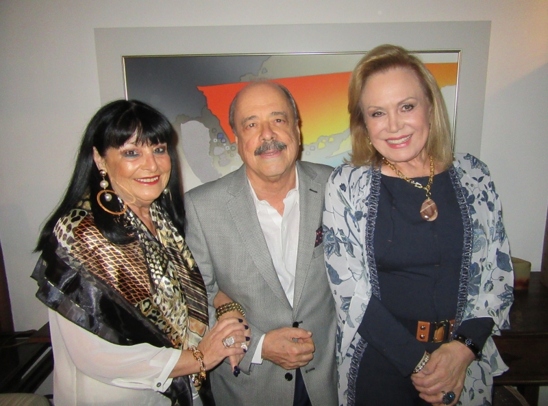 Tania Dornelles e Jos� Francisco Camargo Dornelles com Rita Perondi