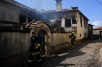 Incêndios em Portugal levam ministra da Administração a pedir afastamento