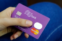 Nubank lança serviço de conta-corrente digital 