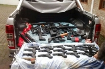 Pol�cia apreende armamentos em bairro universit�rio de Santa Cruz do Sul