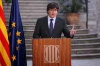 Presidente destituído da Catalunha é denunciado por crime de rebelião