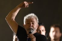 Em caravana no Rio, Lula diz que problema do Brasil n�o � a Previd�ncia