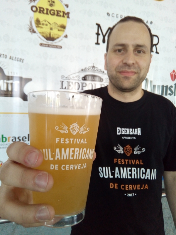 Fabrício, produtor do evento e editor da Revista da Cerveja