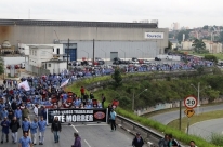 Trabalhadores da Volkswagen fazem manifestação contra a reforma da Previdência