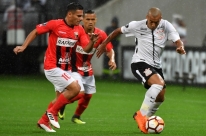 Corinthians cumpre a 'obrigação' e vence o Deportivo Lara em casa por 2 a 0