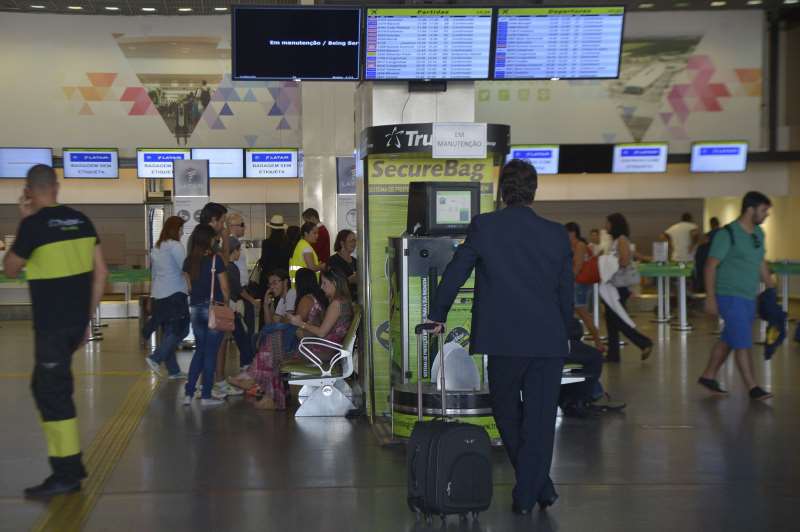 Aeroporto Internacional Juscelino Kubitschek, embarque nacional, embarque internacional, passageiros foto José Cruz Agência Brasil