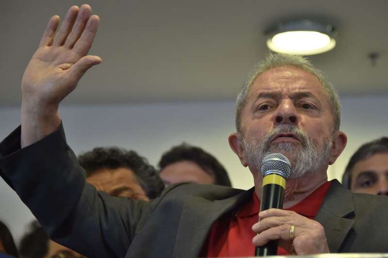 Brazilian former president Luiz Inácio Lula da Silva speaks during a press conference in Sao Paulo, Brazil on September 15, 2016. 
Lula da Silva defended himself against corruption charges Thursday, saying the case against him was an attempt to destroy him politically ahead of elections in 2018. / AFP PHOTO / NELSON ALMEIDA