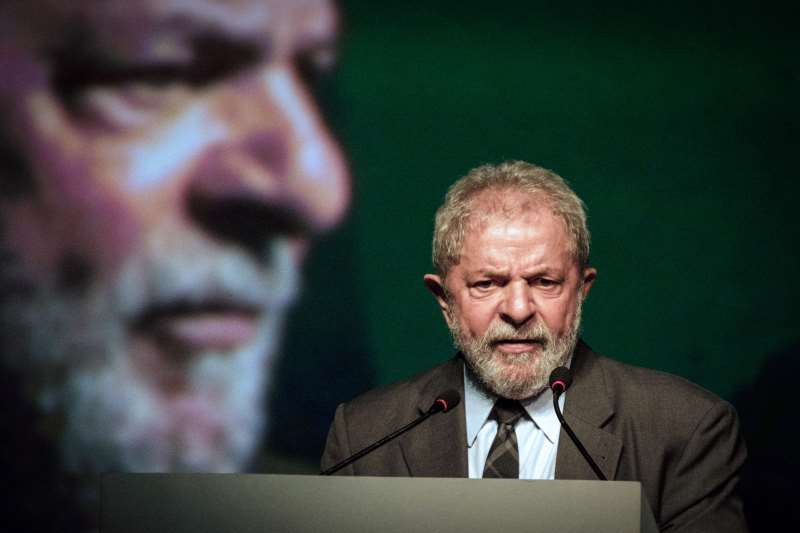 Brazil's former president (2003-2011) Luiz In�cio Lula da Silva speaks during the second congress of the IndustriALL Global Union in Rio de Janeiro, Brazil on October 4, 2016.
IndustriALL Global Union represents workers in the mining, energy and manufacturing sectors in 140 countries around the world. / AFP PHOTO / YASUYOSHI CHIBA