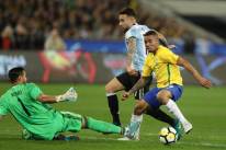 Brasil é derrotado pela Argentina em amistoso, e Tite perde invencibilidade